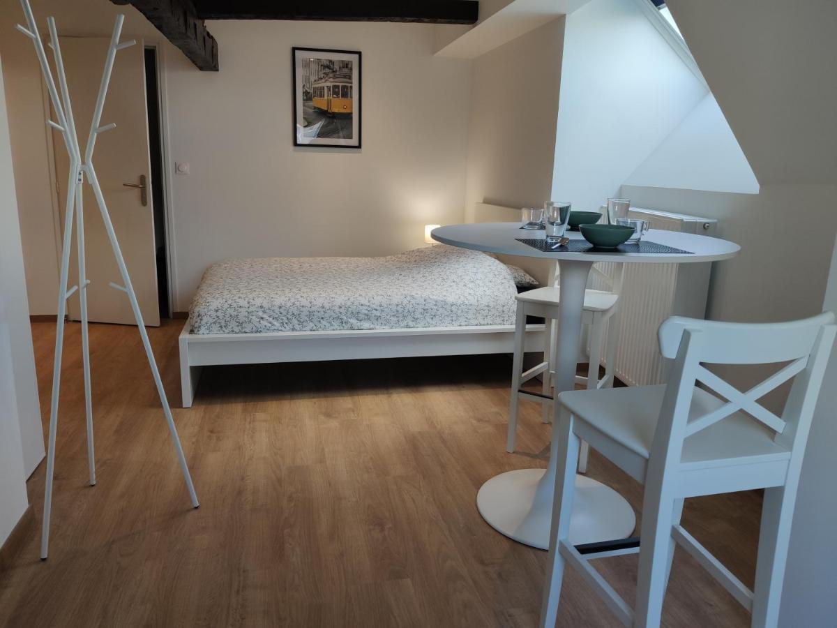 Residence Jehan Froissart Valenciennes Exteriör bild